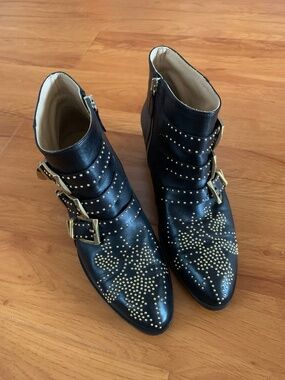 Chloe boots